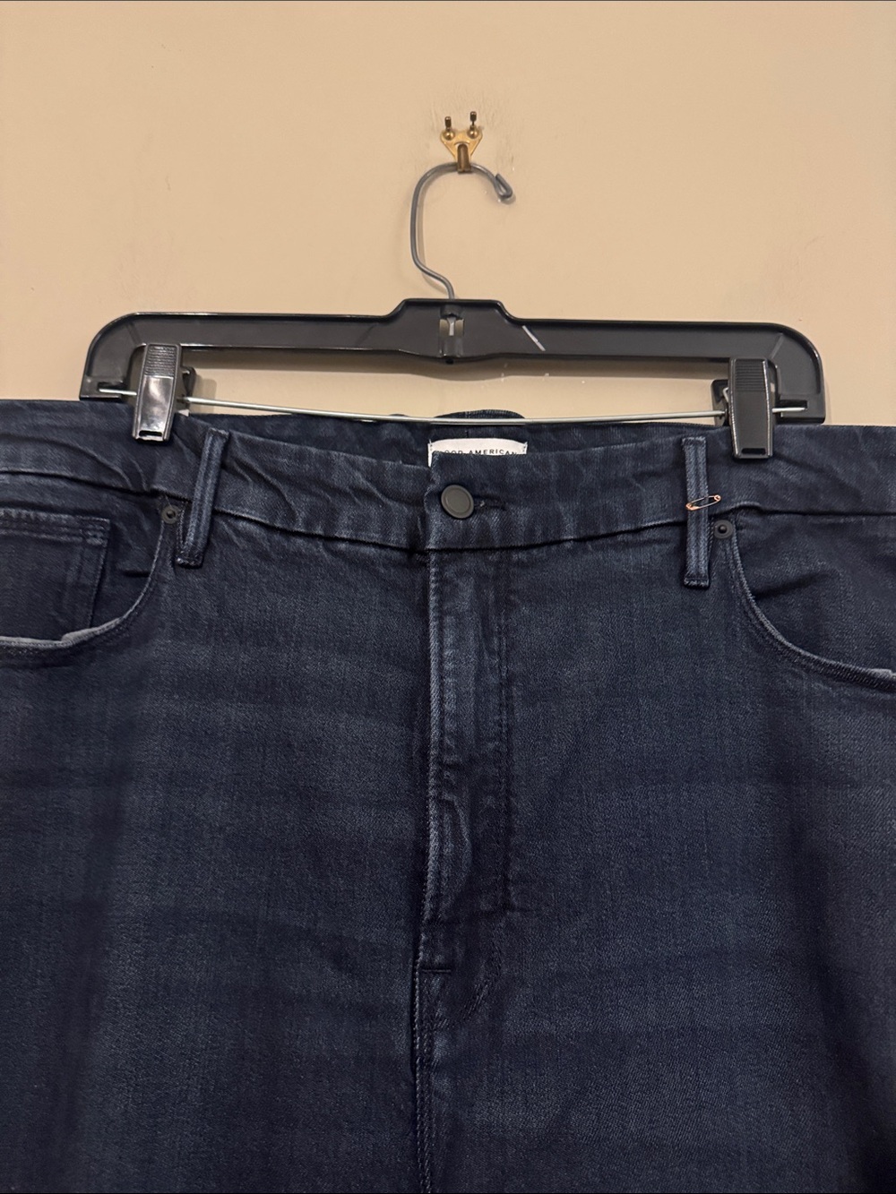 NWOT- Good American Good Legs Flare, solid size 26 - Picture 4 of 12
